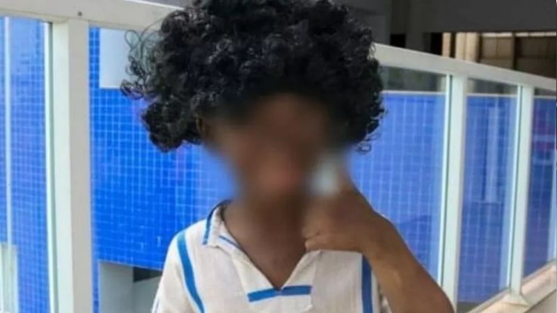 Imagens que mostram crianças com rostos pintados de preto em escola são  criticadas, no RJ - Rio - Extra Online