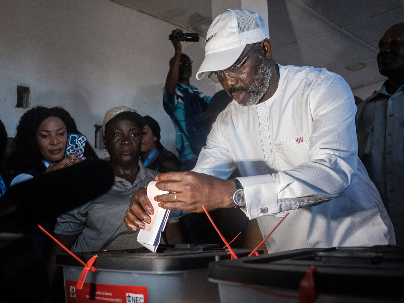 Único africano a ser eleito melhor do mundo, George Weah hoje tem